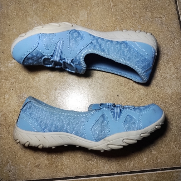 Athletic Works Women's Blue Low bungee Sneakers Size 6 - Picture 2 of 5